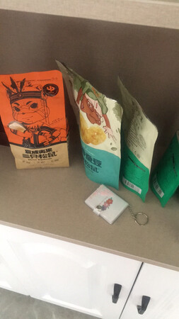 女儿最喜欢吃松鼠家的碧根果，每次都买很多。