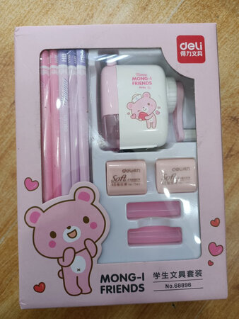 颜值包装：包装精美
做工质感：做工很好
其他特色：还没有用，看起来质量很不错！！
