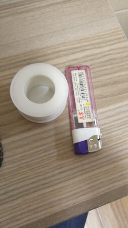 量小就好了还欺骗消费者，明明写着10米5卷，收到的只有一卷而且量又小。这个价去超市，五金店都不用9.9一卷。而且还是京东自营的，就这样明摆着欺骗消费者。希望各位不要相信京东自营了。就当你们是水鱼，明摆着欺骗。