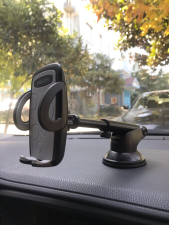 手机支架挺好用的
