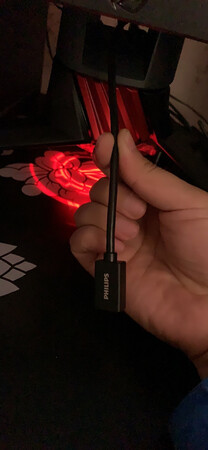 做工精细，飞利浦的产品值得信赖。测试了下速度和插在电脑上几乎一致。