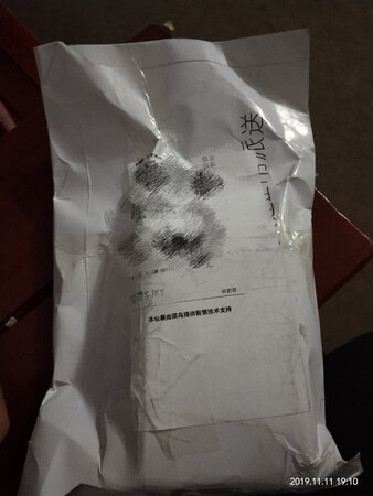 希望卖家下次外包装得好点，里面还是可以的，照片很平整，很清晰