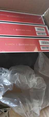 包装完好，朋友说不错，先试试看吧。