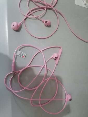 挺好的，之前在实体店买过一根不小心挤断了，新买的这根跟之前那根一模一样
