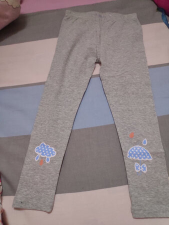 每次在京东购物都非常愉快，货品齐全，商品不用担心质量。首先第一点就是送货太迅速，快递小哥态度也友善，第二点，包装完整，不担心里面东西有损坏，第三点，价格拼单合适了可以是历史~，有时候买赠加满减凑单下来合计三折，感觉赚了十个亿。第四点经常有促销单品特价，。第五点PLUS会员奖励制度，享受会员价，而且还一堆卷，每天习惯打开看看今日促销，会一直支持京东，带来方便和快捷。