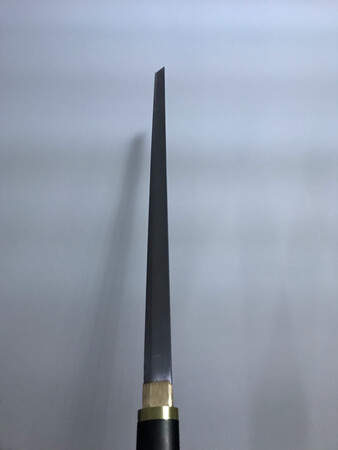很不错，分量足，做工精美，物美价廉。估计是我块头小，买长刀有点大了，要双手舞