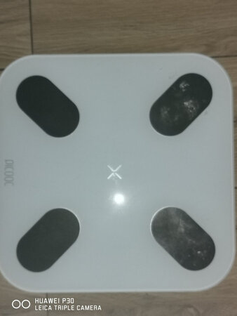 智能体重秤配合App使用，使用方便，数据全面，控制体重必备！