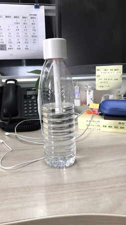 不错不错不错，反正便宜，觉得性价比可以，放办公室一流，就是棉条有点短，用小瓶还好，用500毫升的瓶子的话只能到一半，经常需要加水，懒人觉得有点点麻烦。总体还行啦，秋冬天挺好用的，保护喉咙，还保湿。促销买划算哈，平时看价格难受比我买的时候好点。