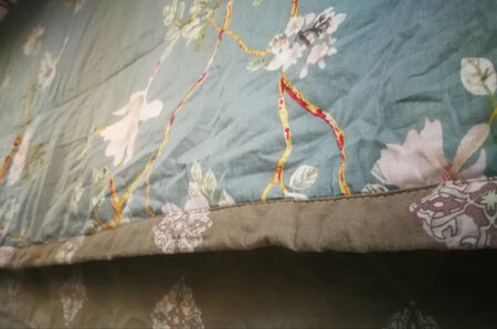 花色漂亮，喜欢，除了有些薄其他都满意