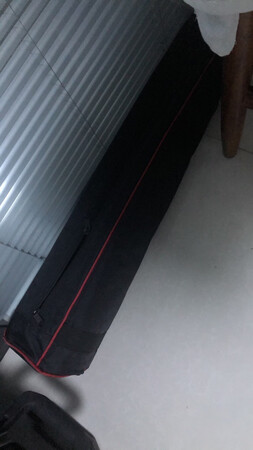 操作难易：比较简单，
灵敏度：操作丝滑，很好用