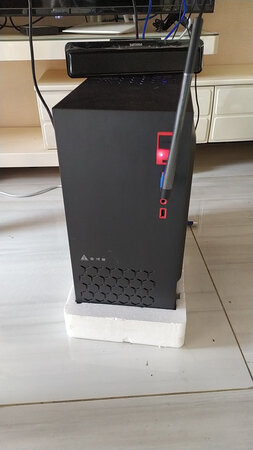 机箱外观：轻巧接口丰富 不错
性能配置：不错
散热性能：不错
售后服务：不错