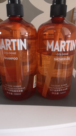 平时一般不评价商品，如果选择评价说明还不错?，京东plus会员，每月赠送运费券，不用考虑凑单免运费的问题，看到需要的商品，晚上下单，第二天就到了，而且非常方便，送货上门，最主要还比一般小超市价格便宜，质量也有保证。