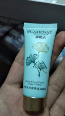 以前用的是茶树的现在没有了，这个是新品的，一直用这个牌子的，不错吧，老顾客了呢。