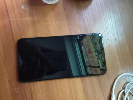外形外观：还好
屏幕音效：不错
拍照效果：挺好的
运行速度：可以
待机时间：这个非常满意
其他特色：屏幕大电池给力。因为不是本人用，别人用着都挺满意的