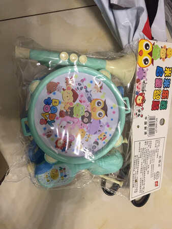 给宝宝买的，她很喜欢，不过没有图片那么大，不过这个价钱也值了