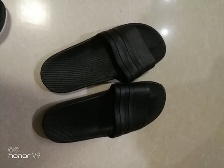 味道有点臭，再过几天再穿！！！