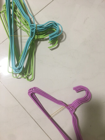 挺好的，一堆，买来给宝宝用的，小孩衣服太多了，宜家不够用。