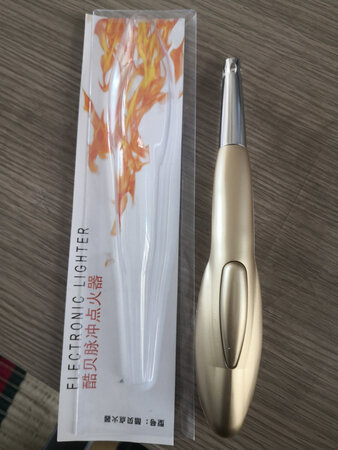使用感受：非常棒，安全可靠。自带电池，作工细致，手感很好。信任京东，品质保证。