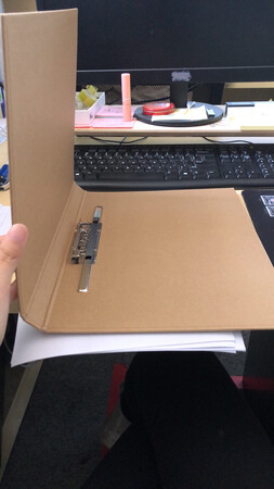耐用度：感觉不防水。
做工质感：质感很好 很喜欢的。