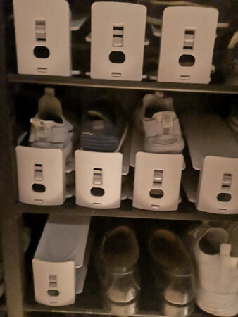 挺好的，家里人都觉得还不错，整洁多了。不过使用的时候要注意，男士的鞋特别大的话，放进去之后可能会更加长了，有可能你的鞋柜宽度不够。