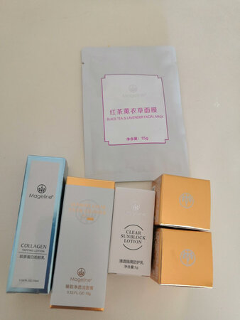 货收到！是正品，以前的这个价买一瓶今天这个价买两瓶真划算！还送了那么多礼品！