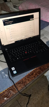 一直认为鼠标是标配，结果还得再买鼠标！整体还不错，等装了常用软件用几天再看。包装真简陋！