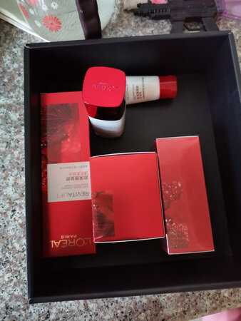 物流很快，包装也很高大上，很喜欢