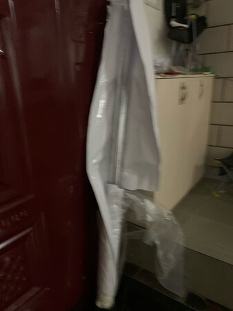 包装完好，没有异味，感谢商家的耐心帮助，以后会一直支持下去，感谢快递小哥辛苦了……