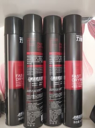 最近一年一直用这个牌子 还不错 味道很淡 定型效果很棒 还会再来