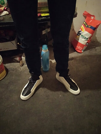 外观颜值：完美
做工细节：完美
材质手感：完美，下次还来，就是发货太慢