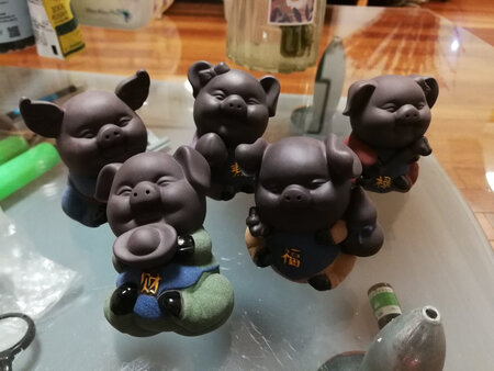 买了五个，看图片时很喜欢，但实物和图片不一样，颜色太黑了，有些遗憾！
