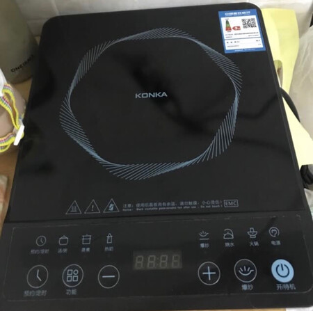 电磁炉挺好的，本来现在按键的会不舒服，谁知用着挺好的，上面有油污什么的也好清洁，挺好的一款电磁炉，价格也不贵。