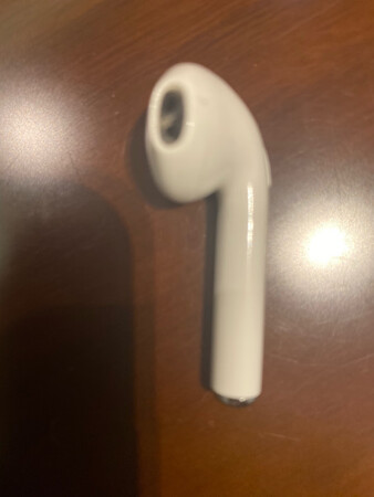 左耳已经坏了，没有声音了。