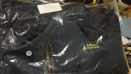 衣服的版型 材质都非常好