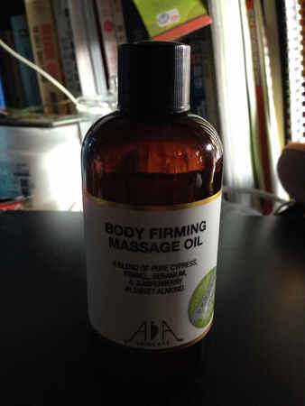 感觉这一瓶能用挺久，坚持使用看看效果吧～感觉AA的比阿芙的划算多了