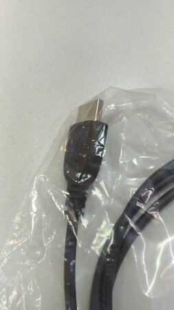 挺方便的，简易，有两头黑色更好