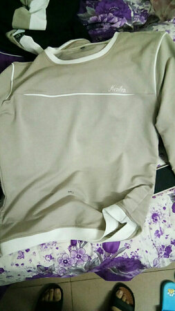 衣服收到了很喜欢质量也很漂亮