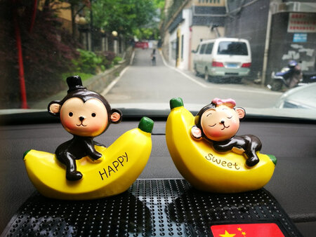 这家店太差，明明是质量问题还回复是我不会使用。质量太差。商家完全无诚意。京东只要不是直营的就要小心了，售后和客服都不会管的。