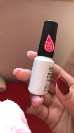 送货慢 六天才到 磨砂封层还漏了 满手拿了都粘粘的