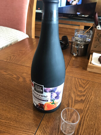 包装很好，很结实，打开还没喝