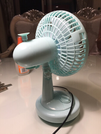 充電池的?很方便呢！超迷你小的?外出排隊超好用?