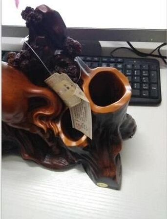 马的线条很饱满，可以说是栩栩如生了，比图片上看起来要大一些，颜色是我想要的