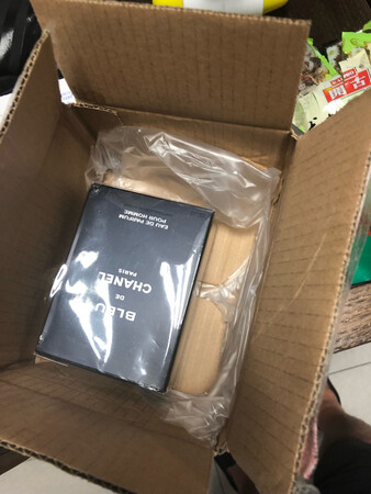 很好 正品 就是盒子是在让我接受不了