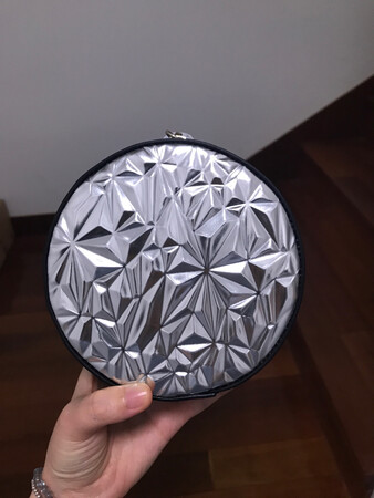 挺喜欢的，小巧可爱。挺精致的，放着去去味道，出去玩的时候可以带着。