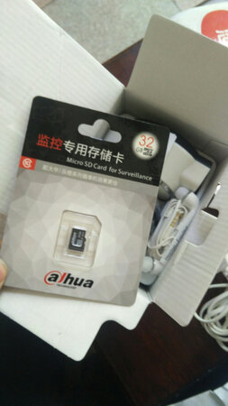 东西看起还可以，@声音不咋样，清晰不清晰看我的拍的就知道了，两百多的应该都是这样了，安装是一门技术活，安在防盗网上的