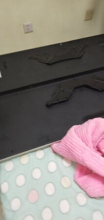 他家的东西不能用安装是歪的。安装好了就动