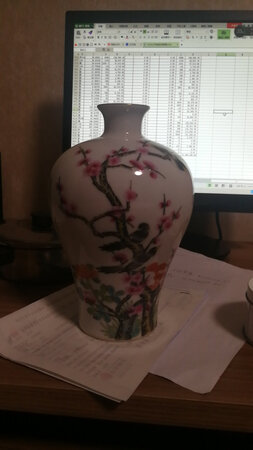 该商品还可以，与理想有点差距。主要是偏小。