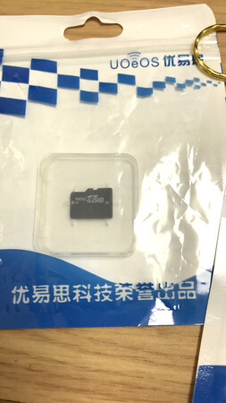 优盘不错，挺小巧精致的，一下买了好几个。发的顺丰给力！