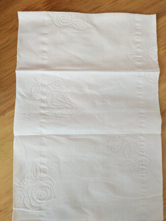 东西很好，开口设计特别的好，纸质也是相当的好，很满意，绝对的超出我的想象！会回购的…