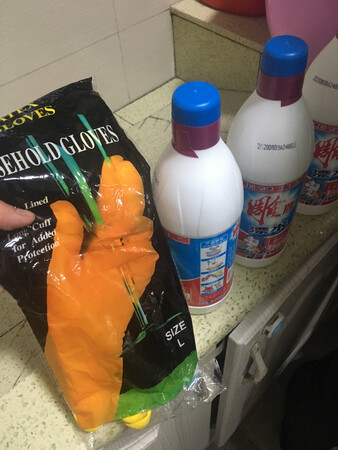 今天到了就已经用上了，效果很不错、和超市里的一样、但比超市里要便宜些，是正品，用完了下次还来购买、